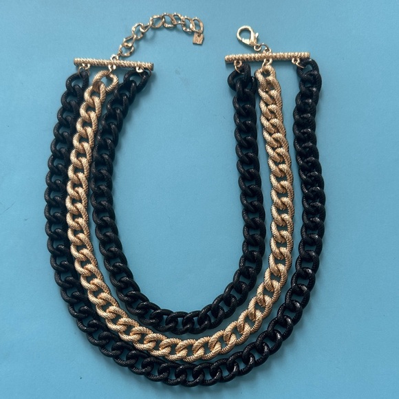 Black and Gold Chain Necklace - Picture 3 of 5